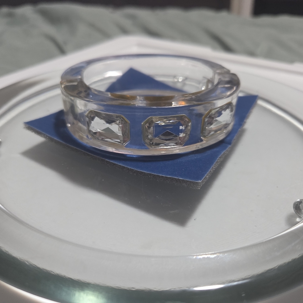 Avon Clear (Ice) Faceted Faux Stone Bangle Bracelet - Picture 5 of 7